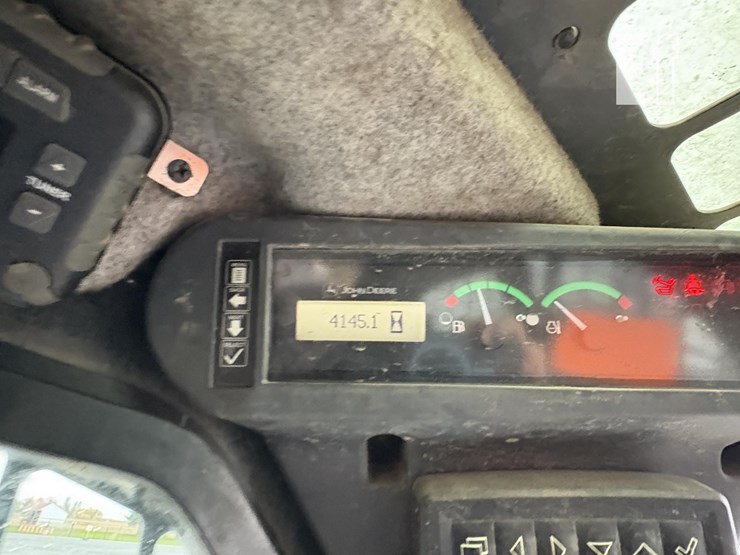 2017-deere-333g-image-24