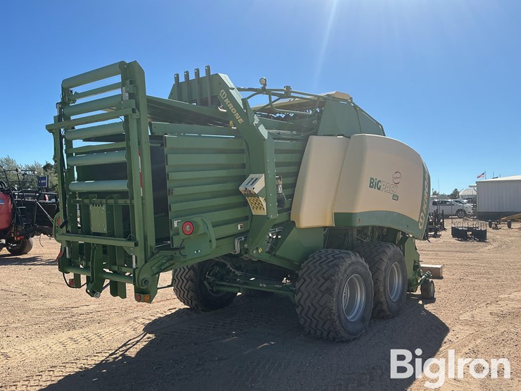 2018-krone-big-pack-4x4-big-square-baler-image-5