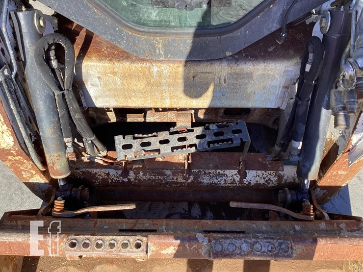 2015-bobcat-t450-image-10