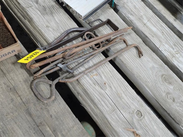#2454-•-assorted-pry-bars,-wrecking-bars,-hook-image-3