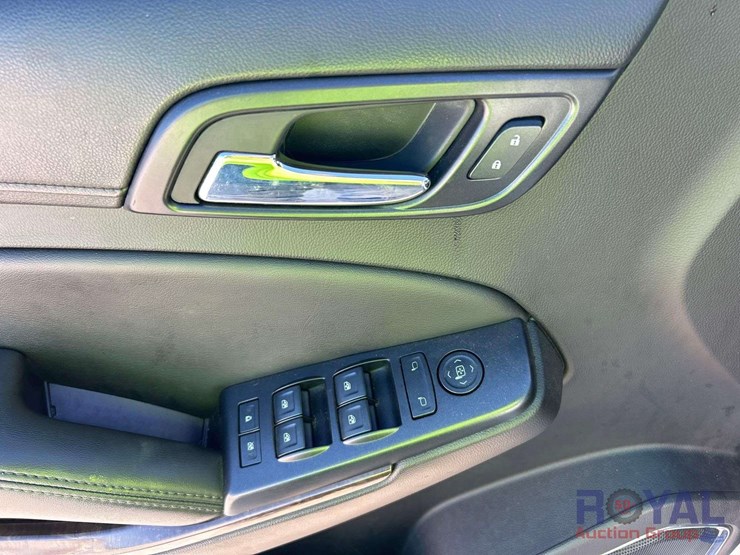 2018-chevrolet-tahoe-image-12