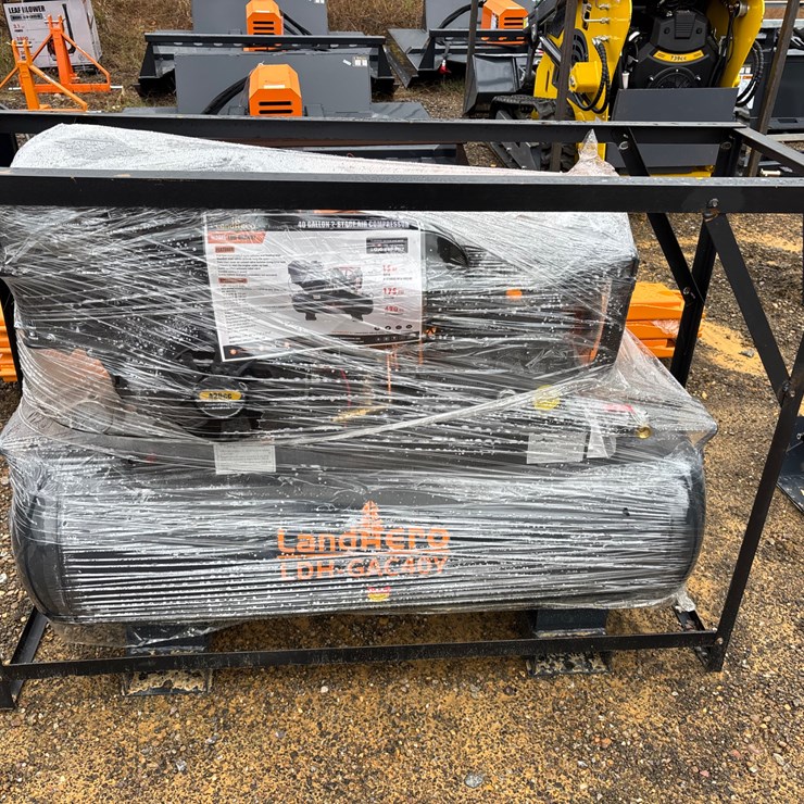 #80 • 40 Gallon 2 Stage Air Compressor