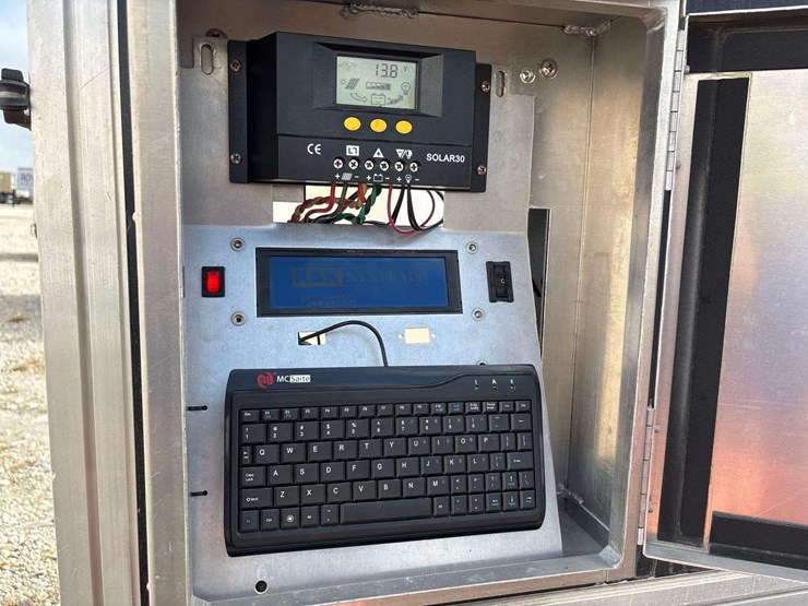 2021-k-and-k-system-mb3l-s/a-solar-towable-message-board-image-6