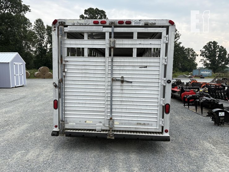 1995-featherlite-24-ft-image-6