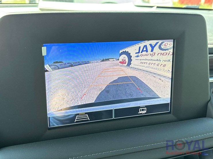 2023-chevrolet-tahoe-image-19