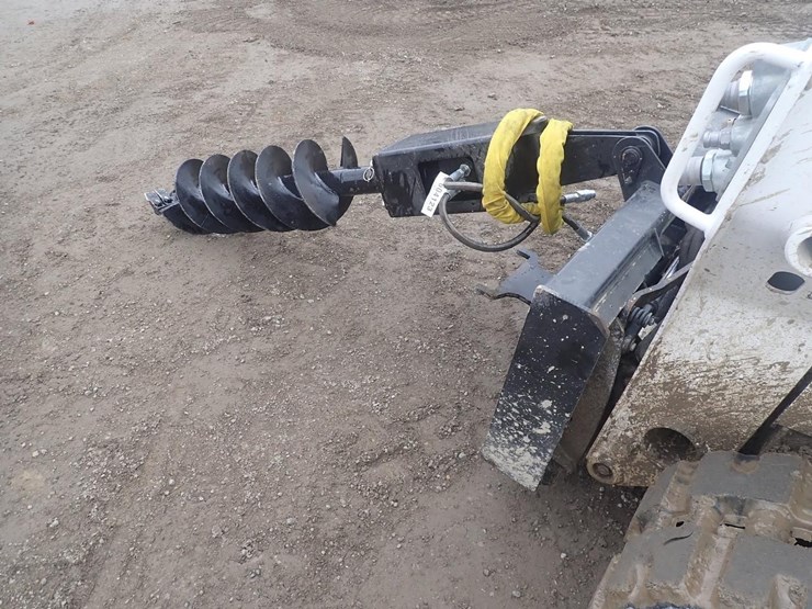 wildcat-skid-steer-post-hole-digger-with-12"-auger-image-5