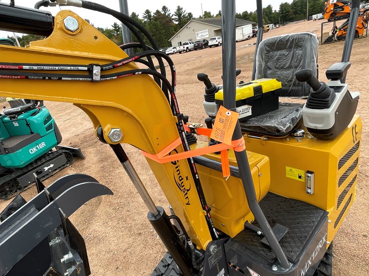 #1698-•-agt-mx12rx-mini-excavator-image-14