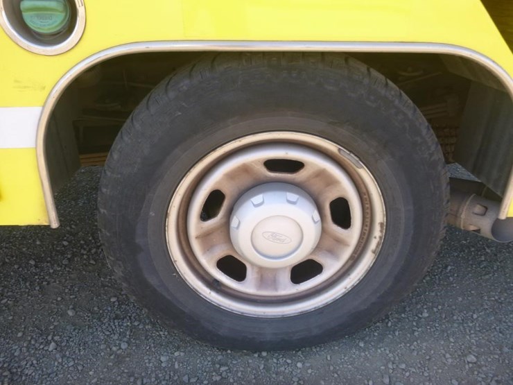 2010-ford-f350-image-19