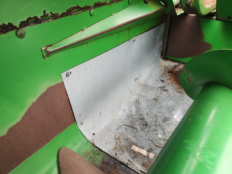 john-deere-328-image-4