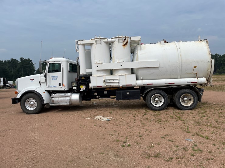 2011-peterbilt-365-image-15