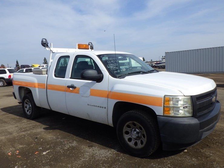 2008-chevrolet-1500-image-2