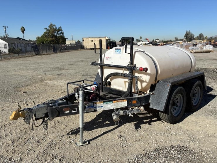 2019-wylie-&-son-exp-500-towable-water-buffalo-image-1