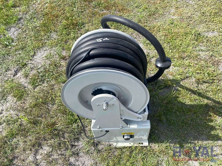 electric-diesel-fuel-pump-with-hose-reel-image-2