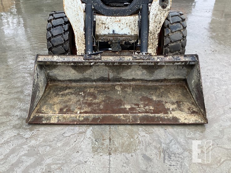2015-bobcat-s650-image-9