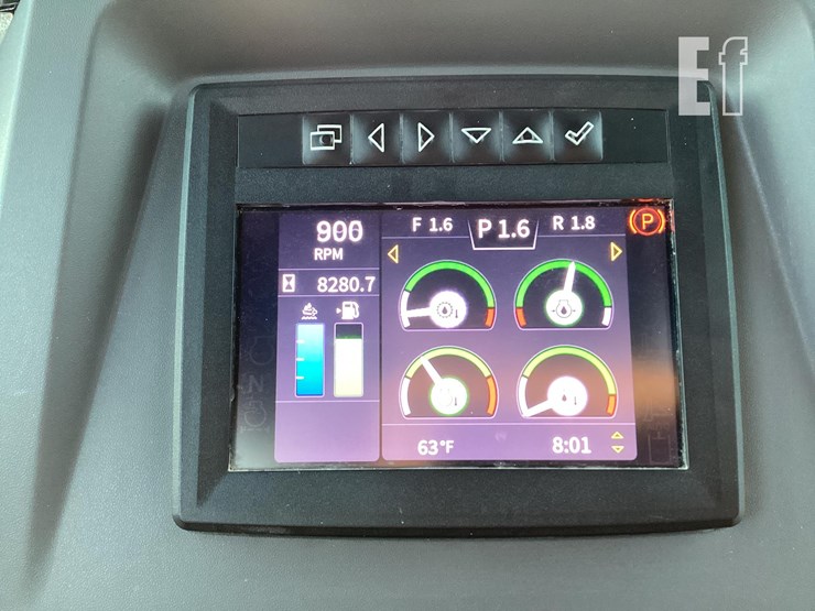 2021-deere-750l-image-18