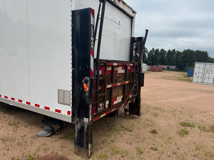 #3325-•-marion-20.5’-van-body-with-lift-gate-image-14