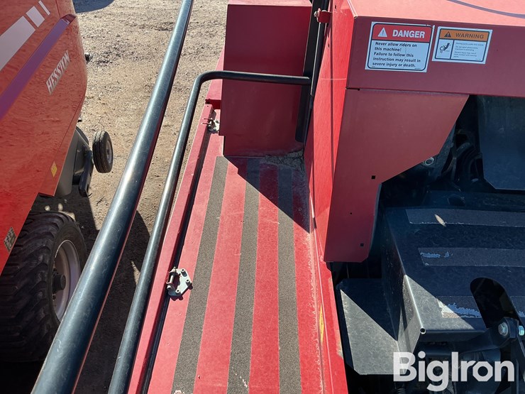 2004-new-holland-bb960s-image-15