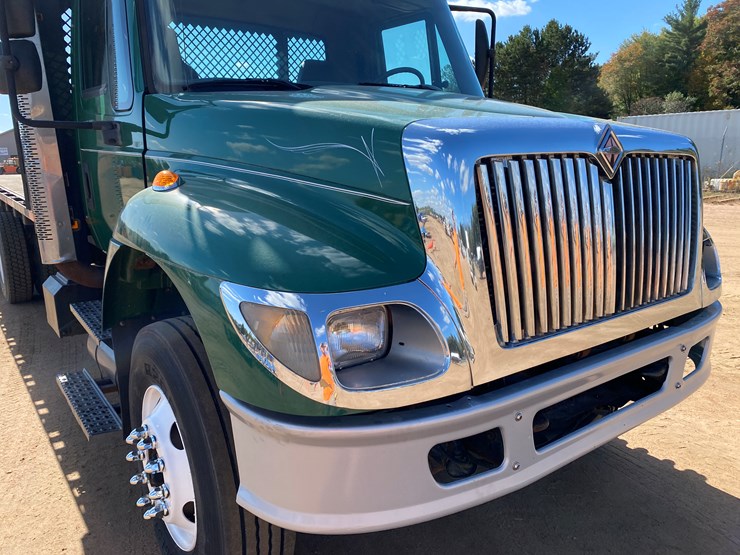 2003-international-7400-image-9