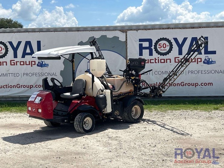 2015-toro-multi-pro-1750-175-gallon-turf-sprayer-cart-image-1
