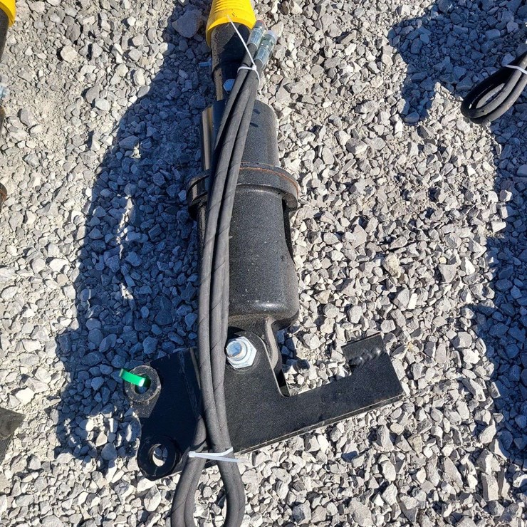 Mini excavator hydraulic wood drill.