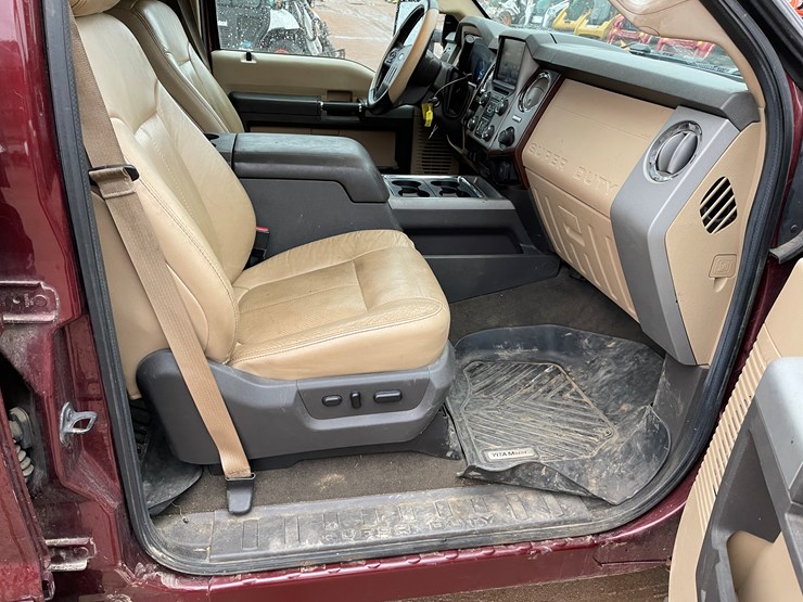 2013-ford-f350-image-33