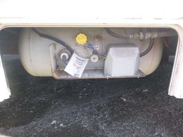 2014-ford-e450-image-24