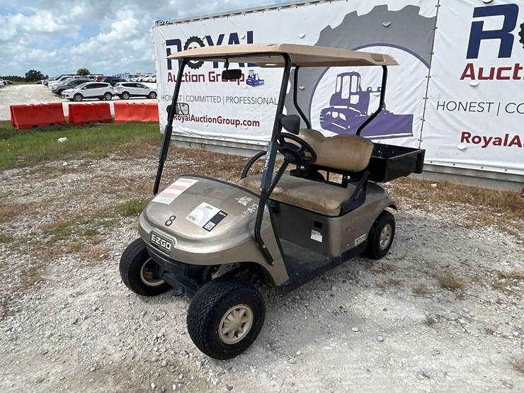 ez-go-electric-utility-cart-image-1