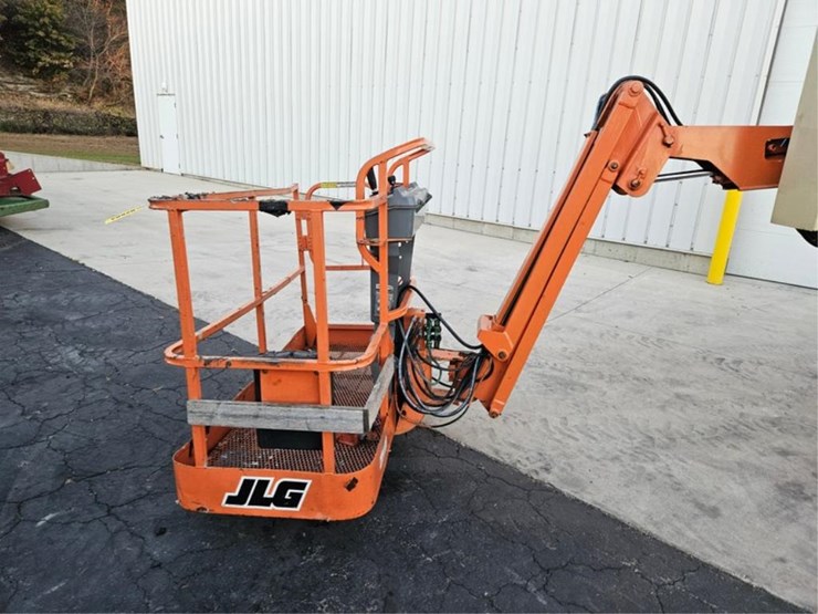 2003-jlg-450a-image-12