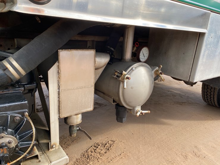 1999-international-4900-image-24