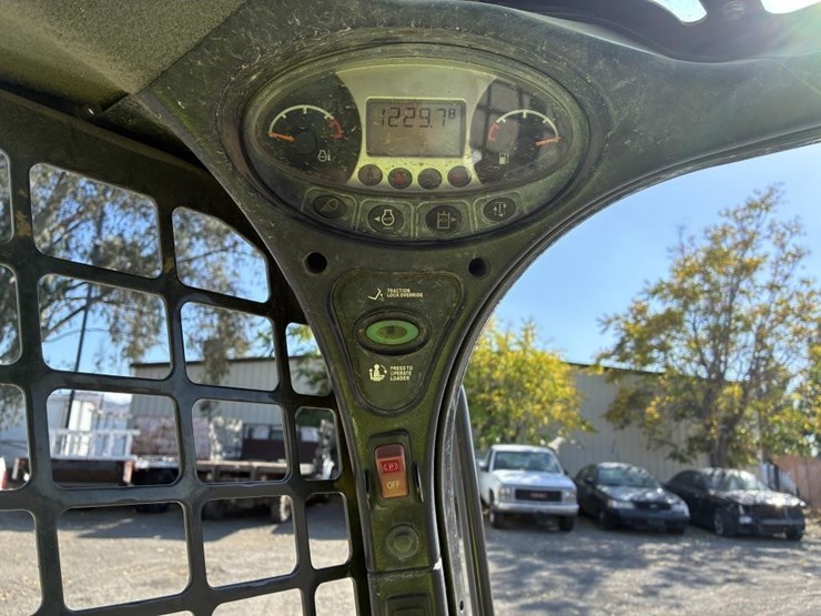 2021-bobcat-s590-image-19