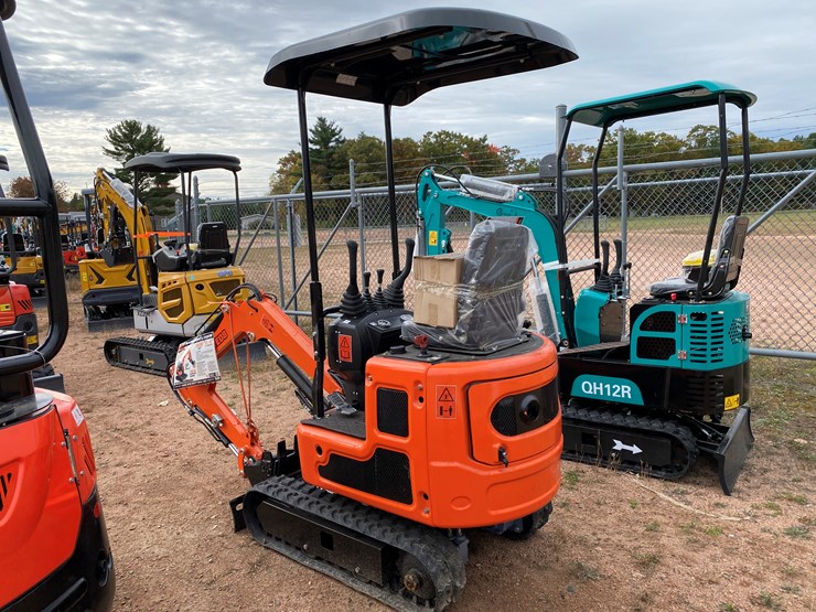 #1786-•-tmg-mve08-mini-excavator-image-4