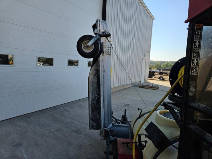 #2525-•-toro-1100-sprayer-image-9