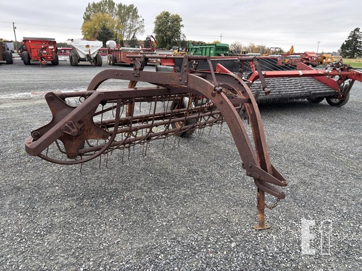 new-holland-55-image-3