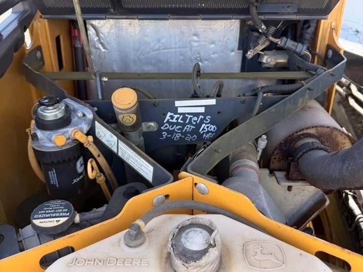 2012-deere-320d-image-6