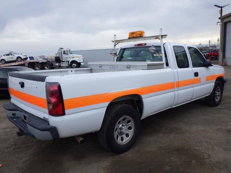 2007-chevrolet-1500-image-3