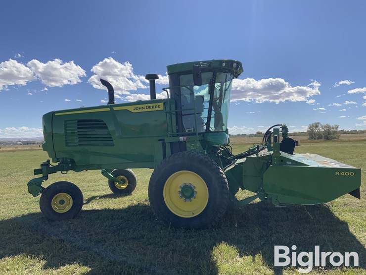 2022-john-deere-w200m-image-4