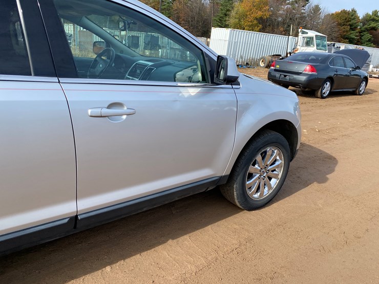 2010-ford-edge-image-28