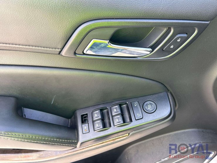 2016-chevrolet-tahoe-image-12