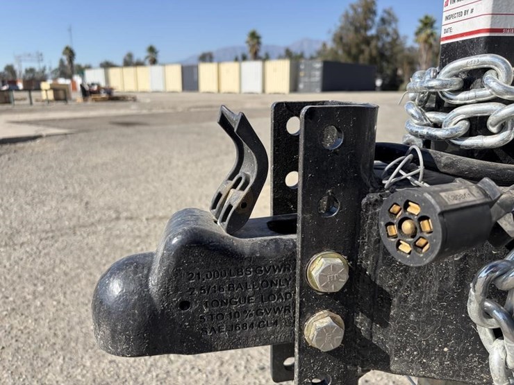 2026-southland-larct52-822v-86-t/a-enclosed-traile-image-8