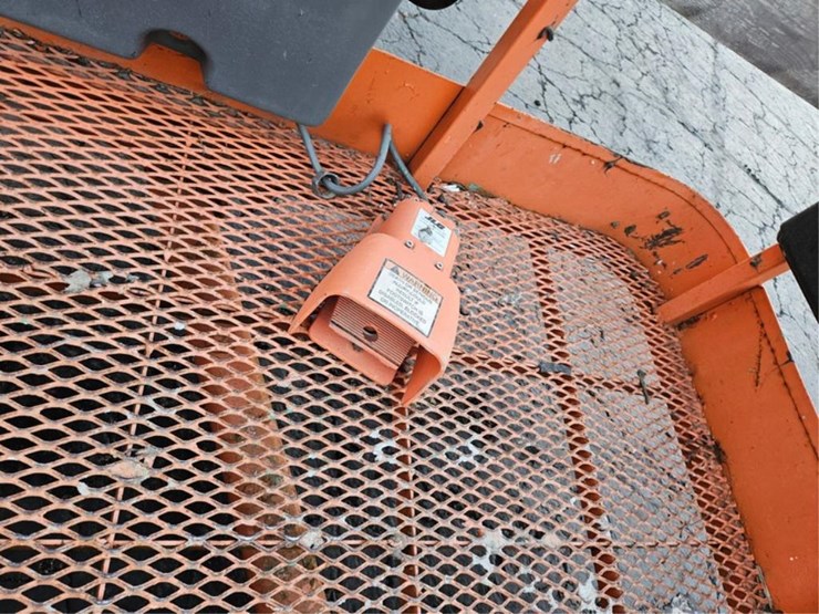 2003-jlg-450a-image-15
