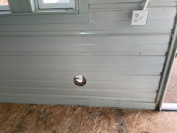 #3199-•-converted-storage-office-box-image-11