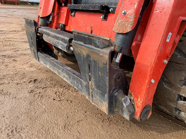 2022-kubota-svl97-2-image-9