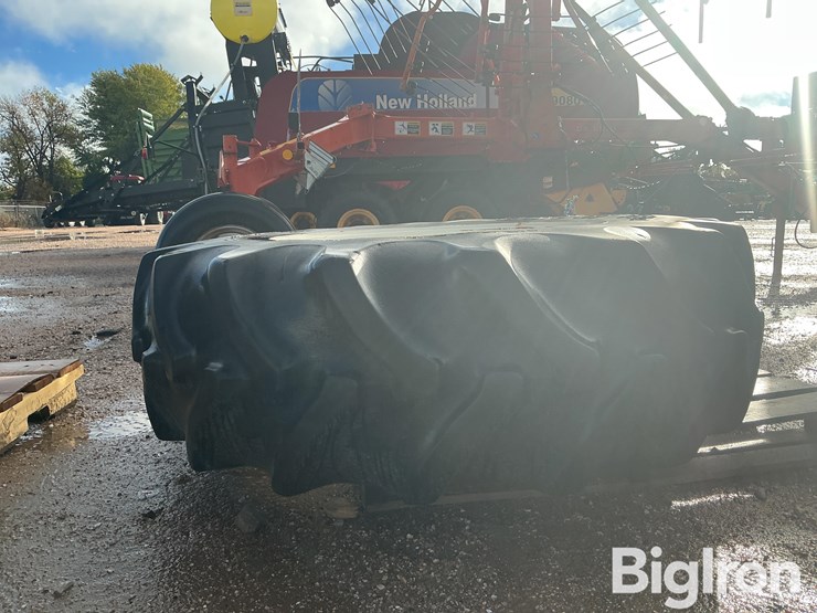 goodyear-special-sure-grip-td8-16.9r30-tractor-tire-image-6