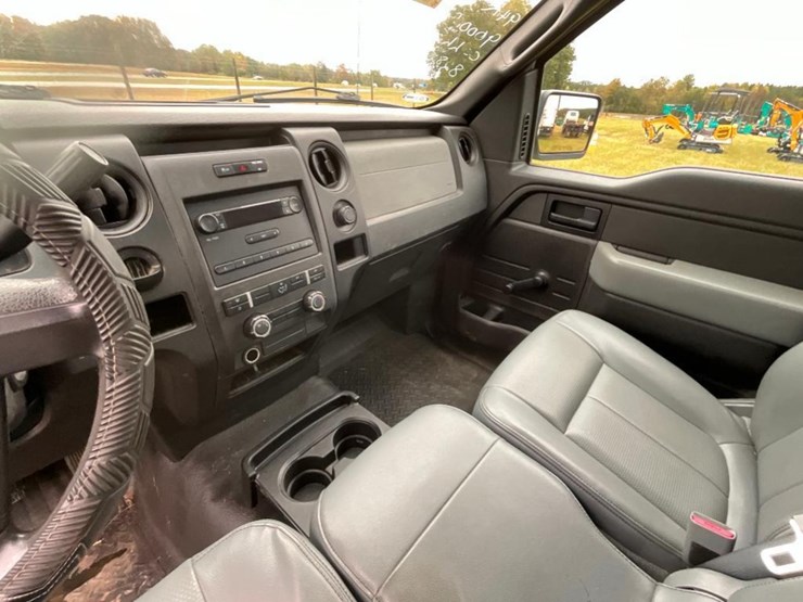 2014-ford-f150-xl-image-15