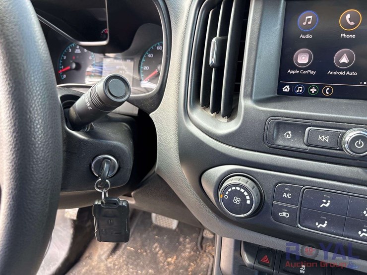 2021-chevrolet-colorado-image-18