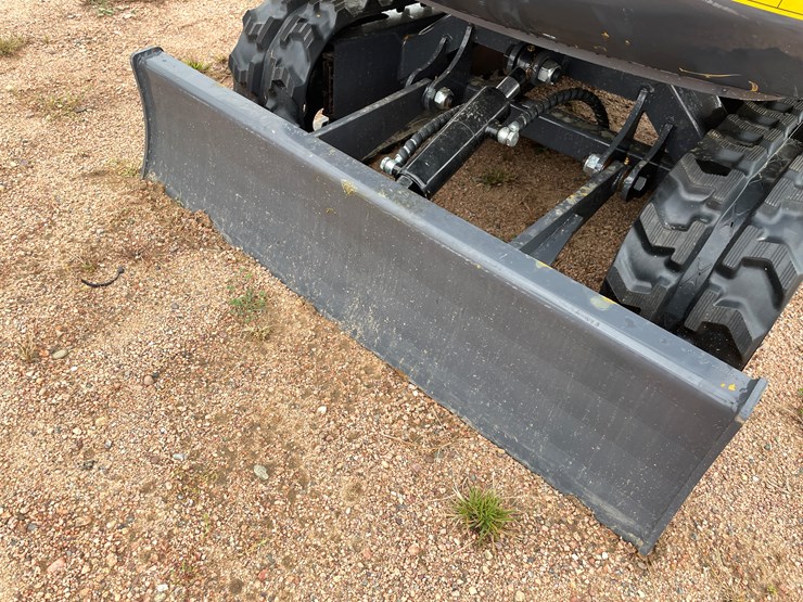 #1795-•-agt-qk18r-mini-excavator-image-11