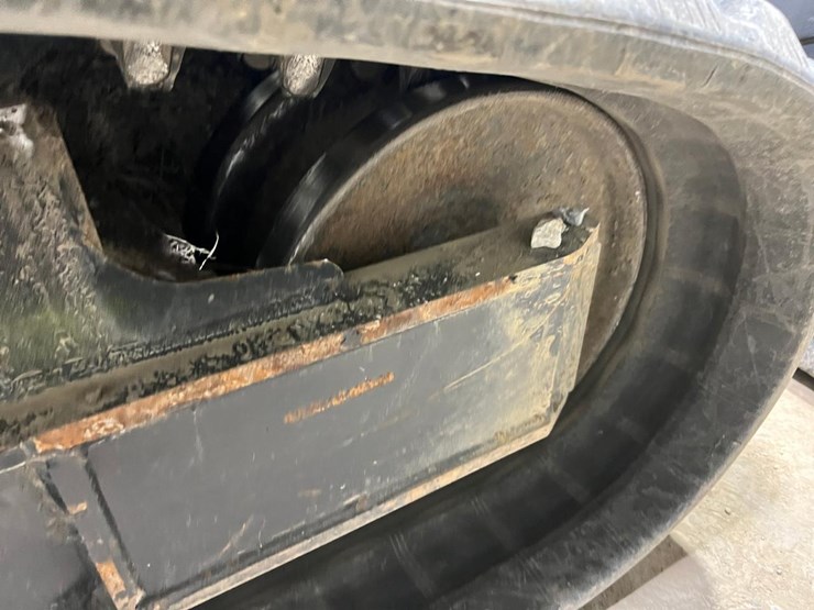 2023-bobcat-t740-image-20