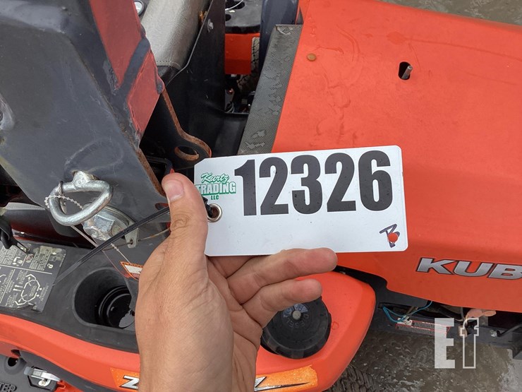 2015-kubota-zd221-image-14