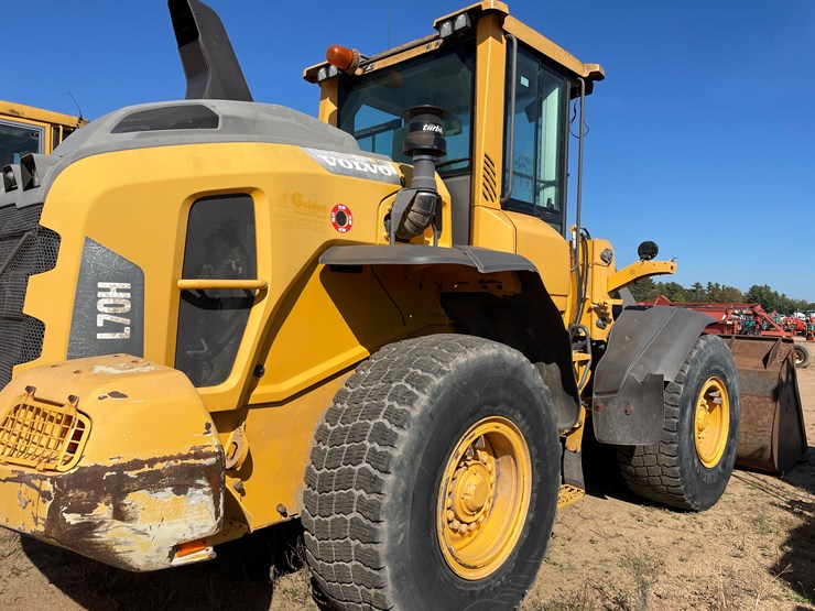 2015-volvo-l70h-image-4