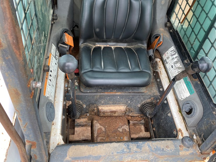 2001-bobcat-873-image-25